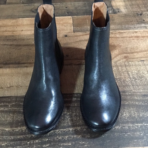 FREE GIFT Frye Anna Chelsea Boots Black NWT - Picture 2 of 8
